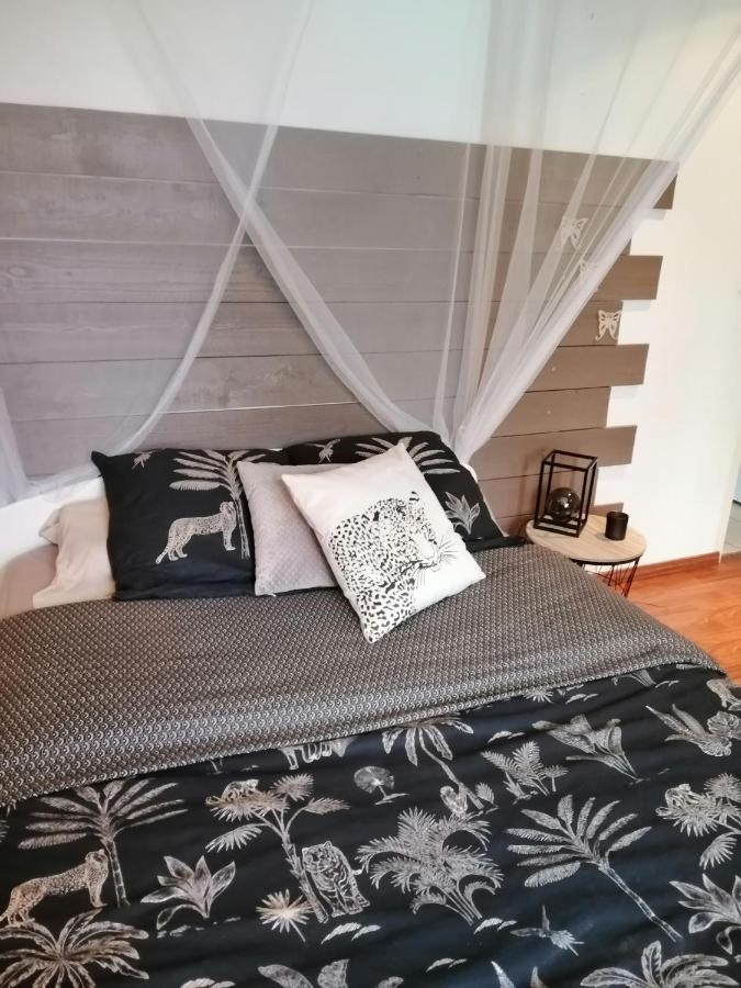 Les Bichettes Bed & Breakfast Mortagne-sur-Sevre Bagian luar foto