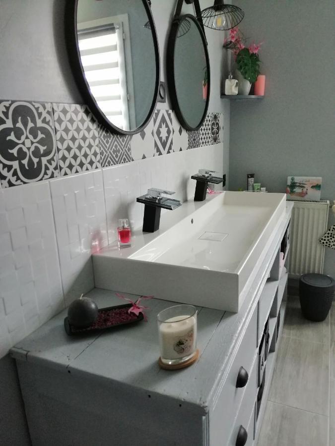 Les Bichettes Bed & Breakfast Mortagne-sur-Sevre Bagian luar foto