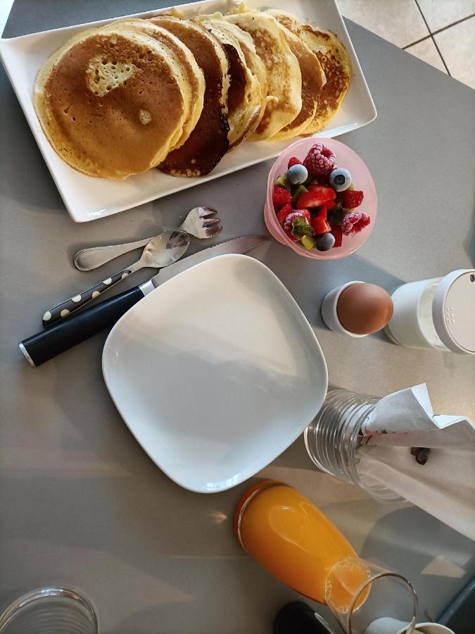 Les Bichettes Bed & Breakfast Mortagne-sur-Sevre Bagian luar foto
