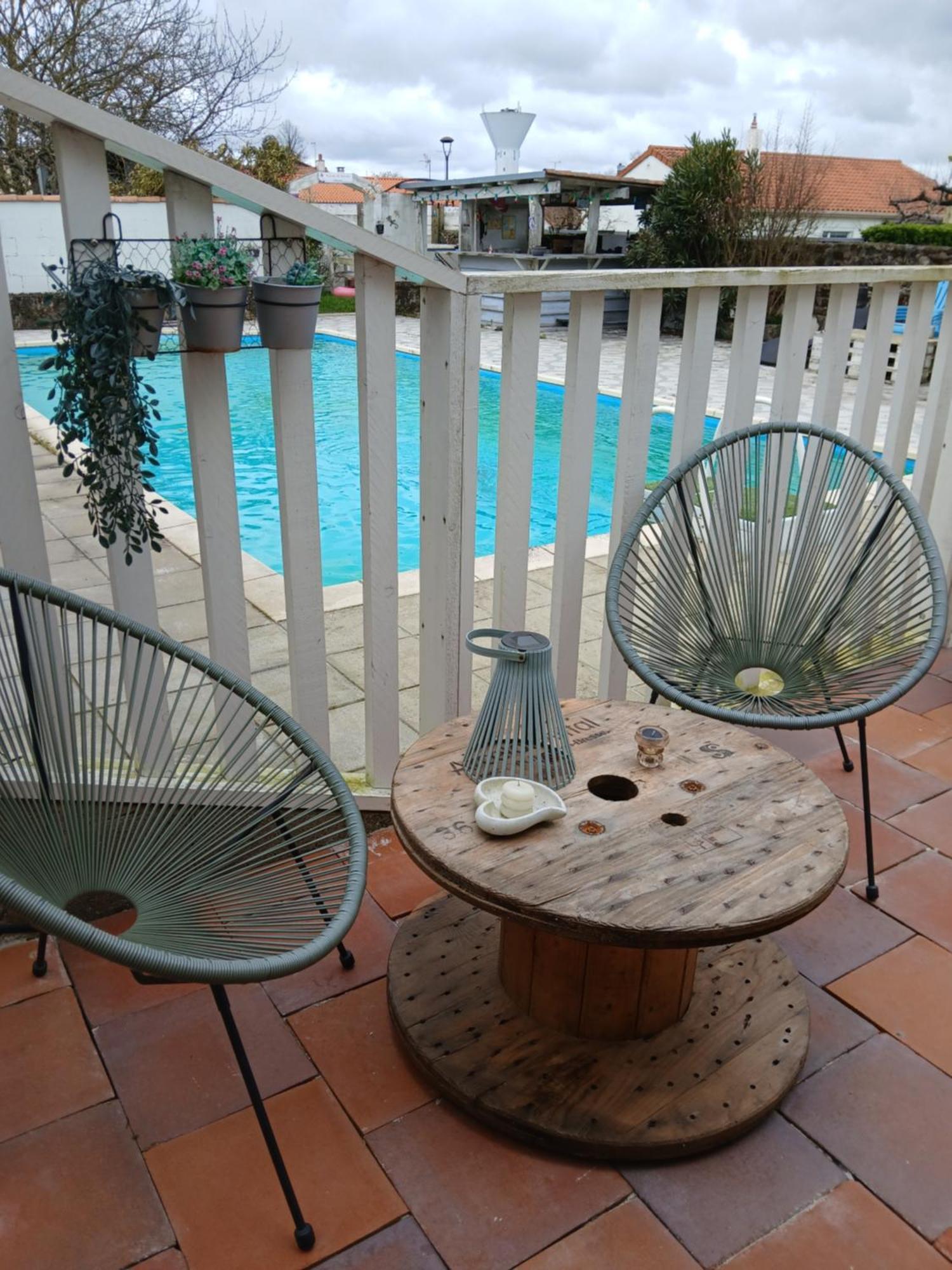 Les Bichettes Bed & Breakfast Mortagne-sur-Sevre Bagian luar foto
